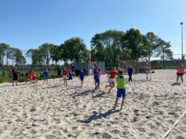 Ons eerste officiële beach handball toernooi is een feit!